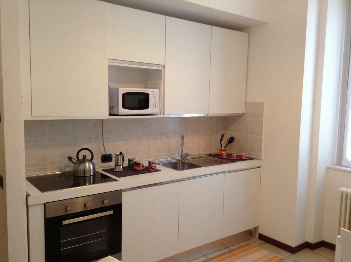 Larius Apartment Parking Carate Urio Екстериор снимка